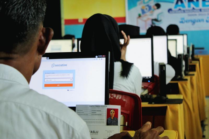 304 Peserta Calon Panwascam Bawaslu Kab. Maluku Tengah Ikuti Tes CAT Hari Pertama